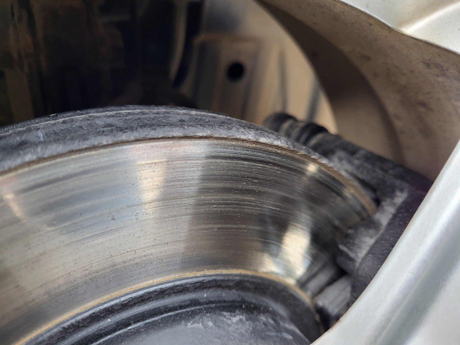 Suzuki SX4 z ogłoszenia: rocznik 2012, 190 tys. km przebiegu, napęd 4x4