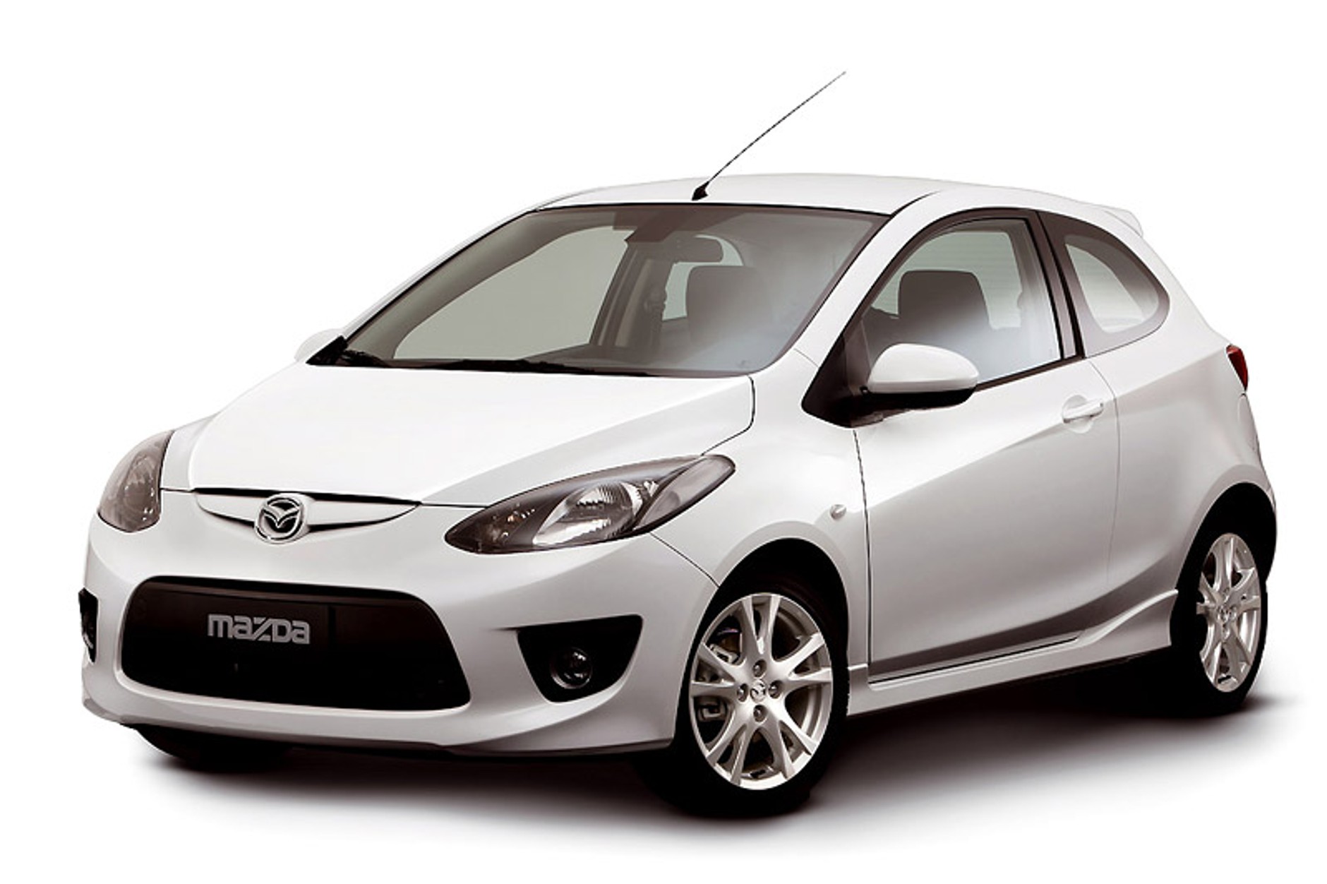 Nowa Mazda2: trzydrzwiowa i w wersji z silnikiem Diesla