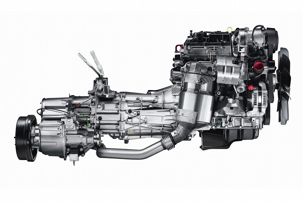 Land Rover Defender z nowym silnikiem