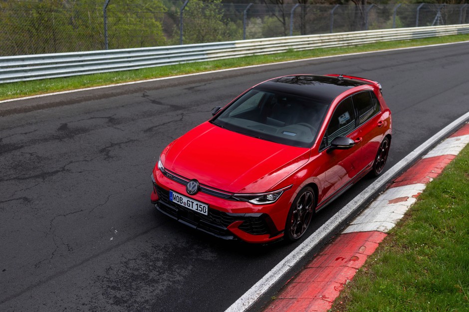 Volkswagen Golf GTI EDITION 50