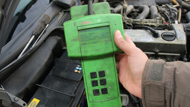 Jak zimą dbać o akumulator?