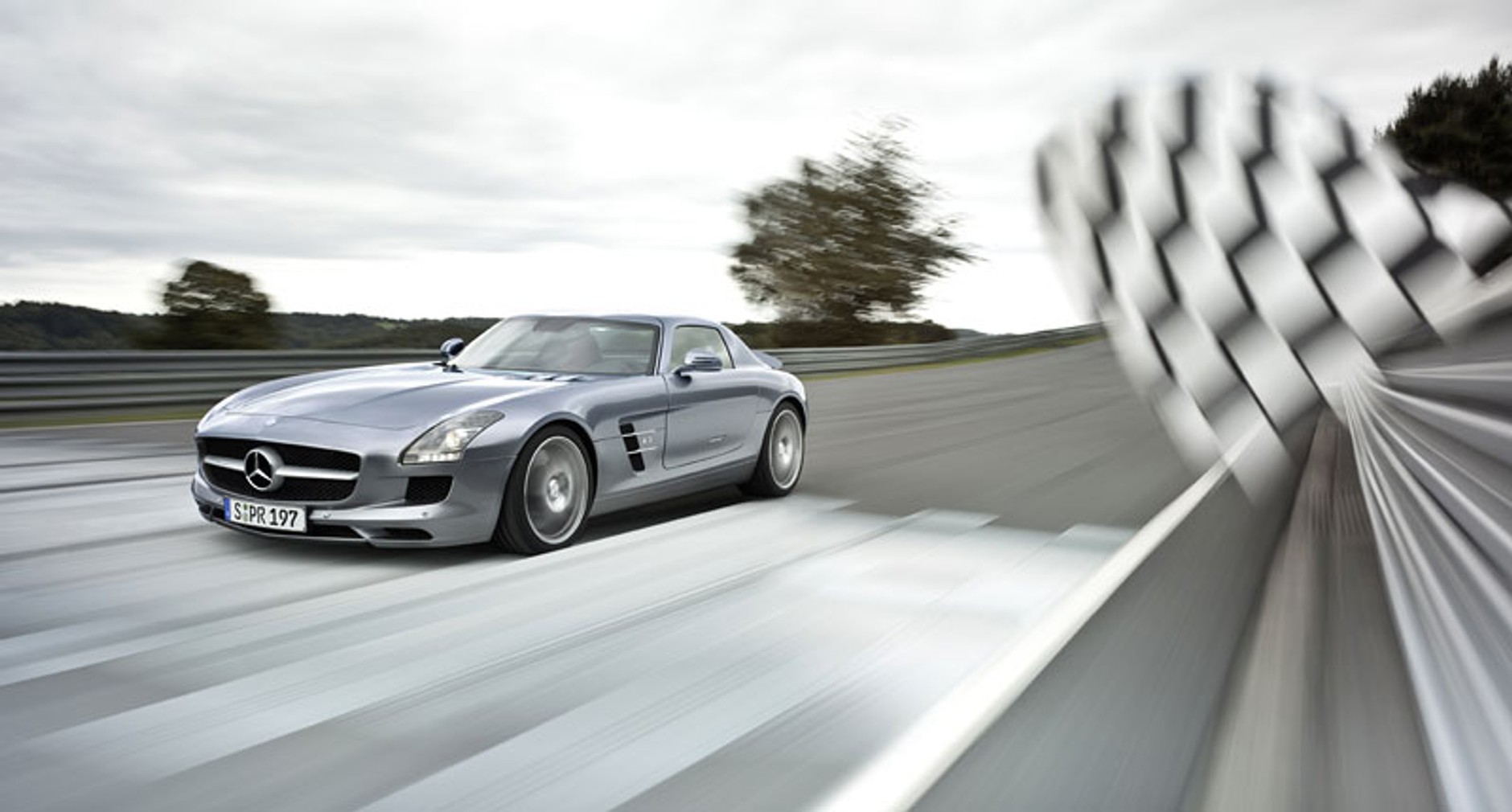 IAA Frankfurt 2009: Mercedes-Benz SLS AMG – Gullwing XXI wieku, pierwsze wrażenia