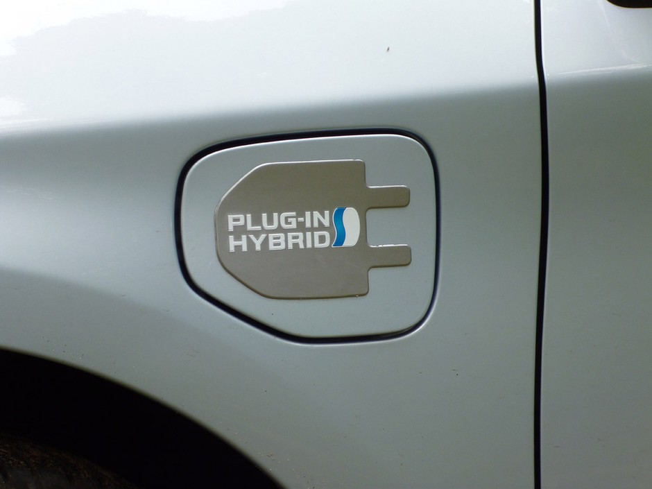 Mówisz hybryda, myślisz Prius