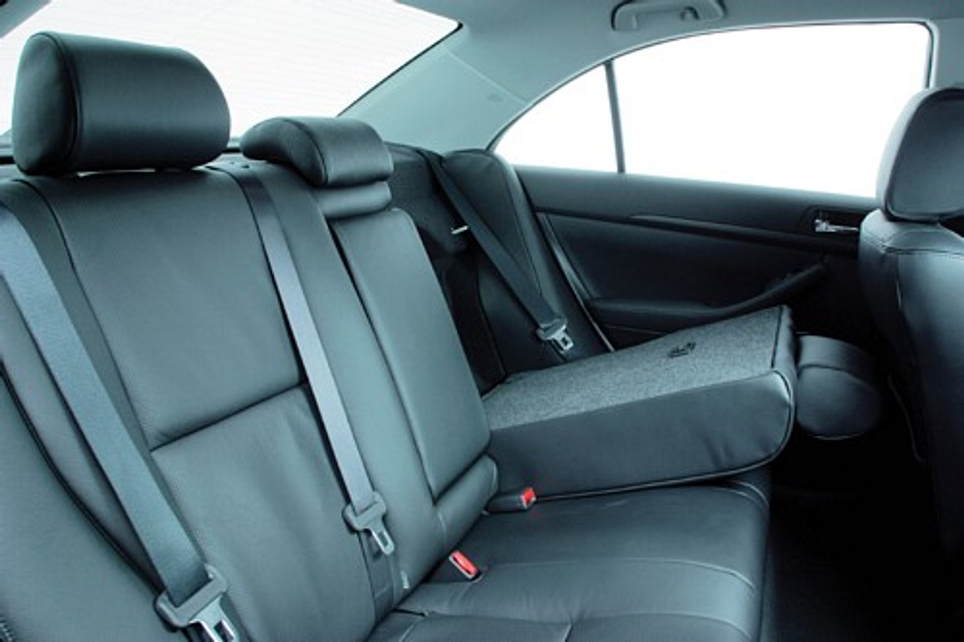 Avensis mierzy wysoko