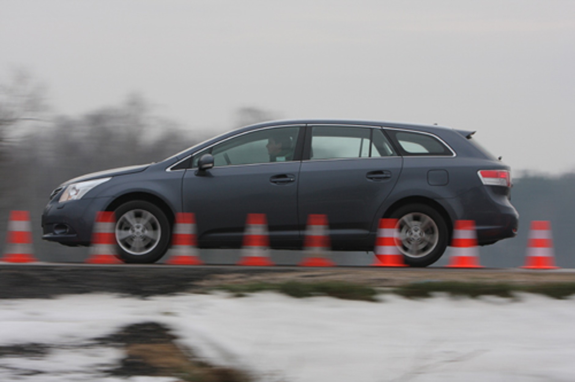 Toyota Avensis 2.0 D-4D - Bez zbędnych fajerwerków