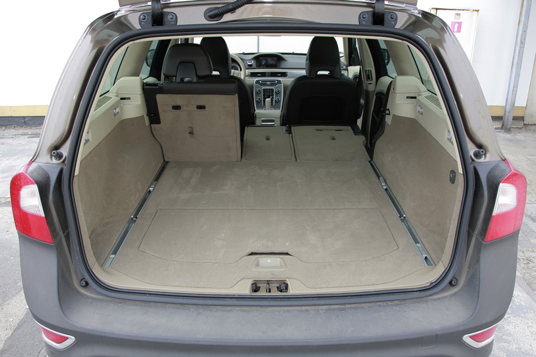 Volvo XC70: bliski krewny SUV-a