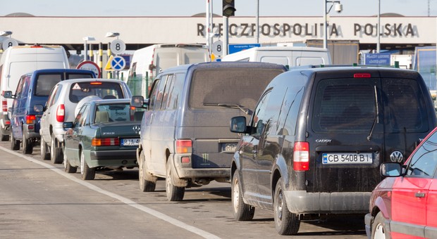 Kolizja z ukraińskim kierowcą: co robić, gdzie się zgłosić? Kompletny poradnik dla obu stron