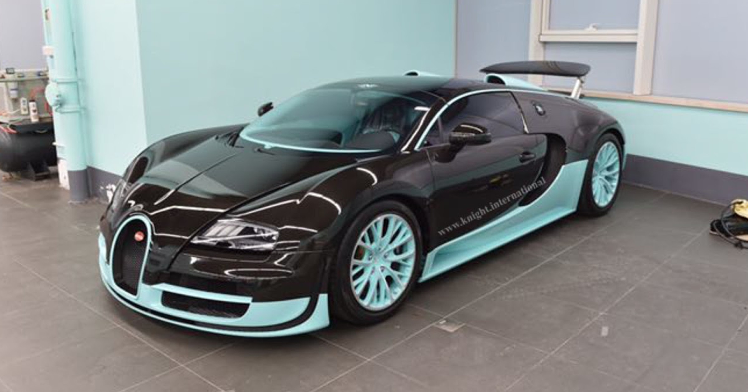 Bugatti Veyron Tiffany Edition z zerowym przebiegiem