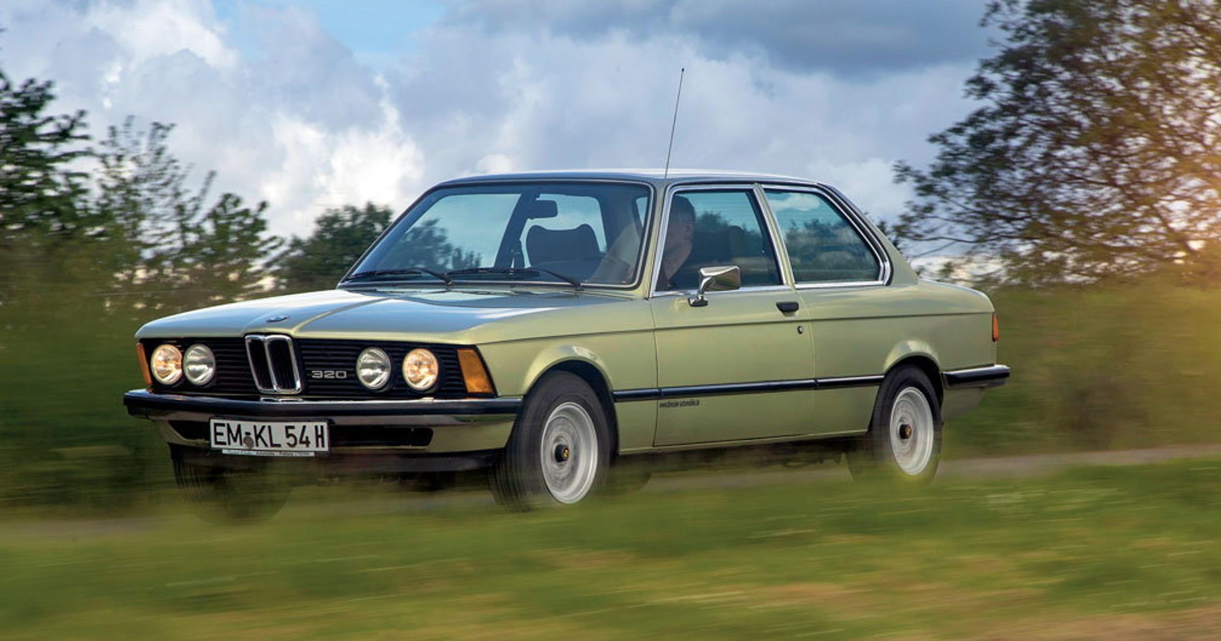 Z gaźnikiem taniej, a i tak jest frajda - BMW serii 3 E21