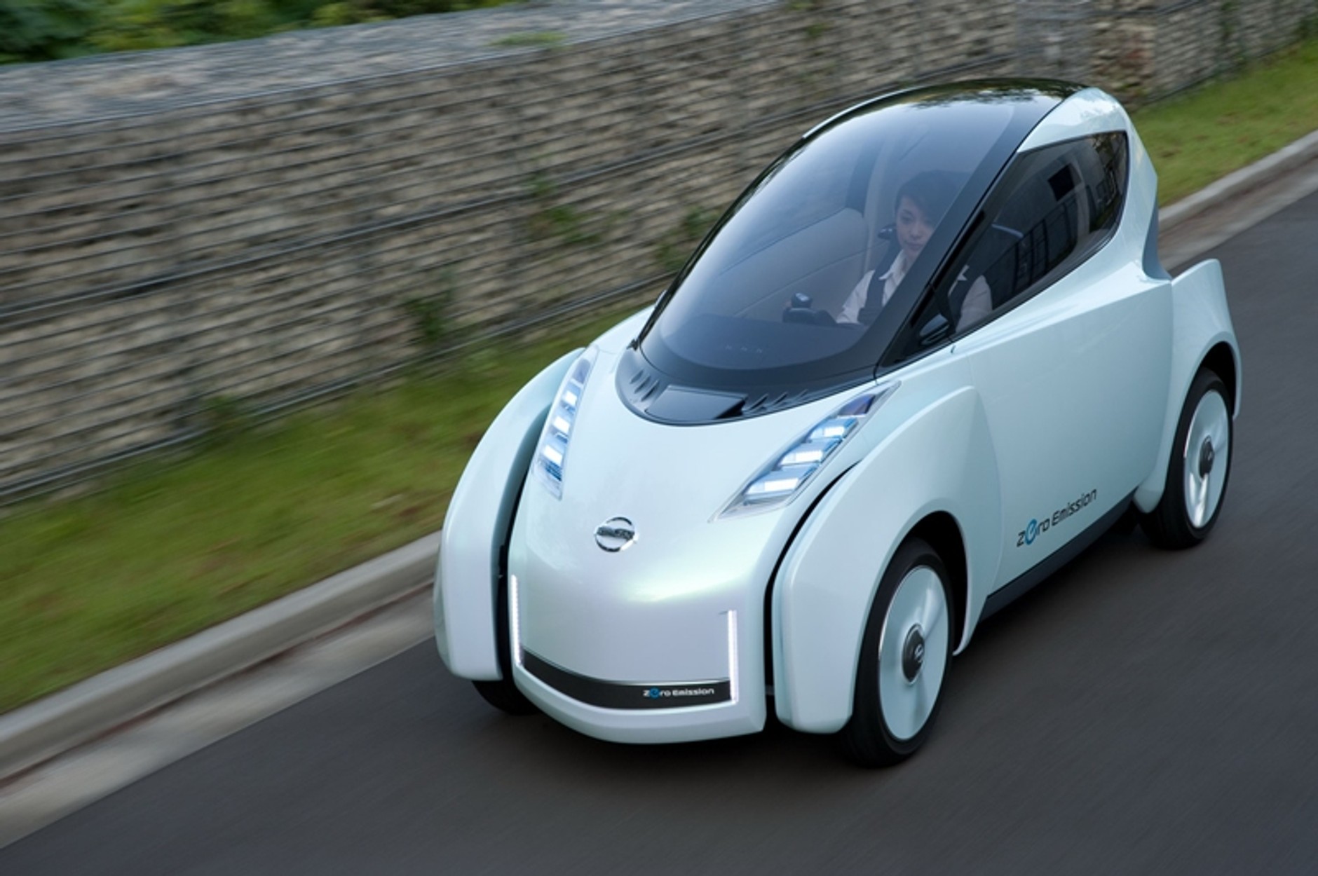 Nissan Land Glider – samochodowy motocykl