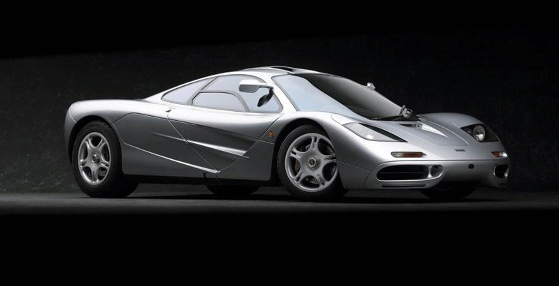 Ralph Lauren zaprezentował na Discovery Channel swoją kolekcję samochodów