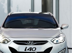 Hyundai i40 sedan dołączy do oferty w 2011 r.