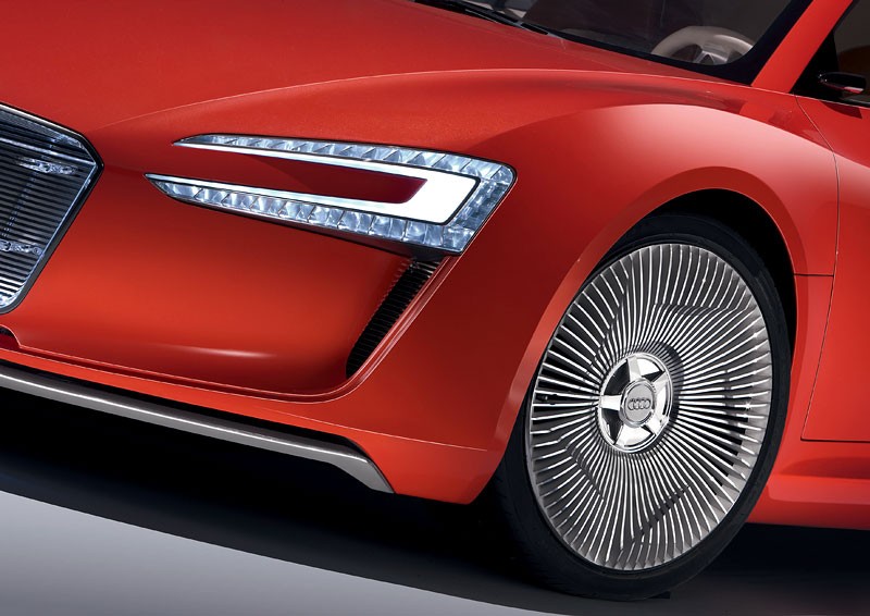 Audi e-tron: w sprzedaży od 2012