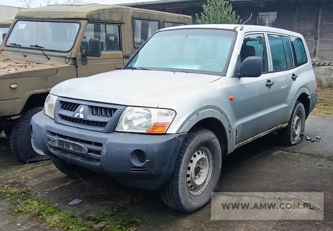 Mitsubishi Pajero wystawione na licytację przez AMW
