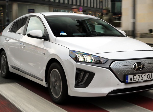 Hyundai Ioniq Electric – samochód świetny do... miasta