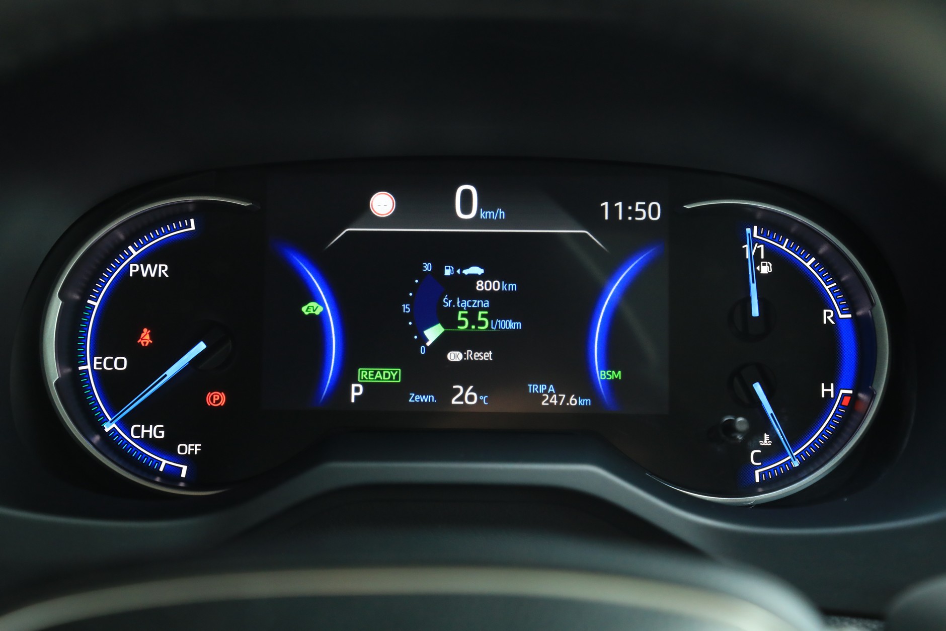 Toyota RAV4 2.5 Hybrid AWD-i 2022 5. generacja FL