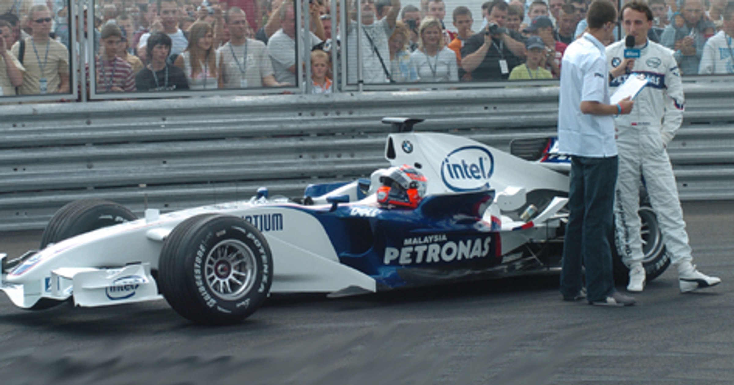 Kubica w Warszawie - BMW Sauber F1 Team Pit Lane Park