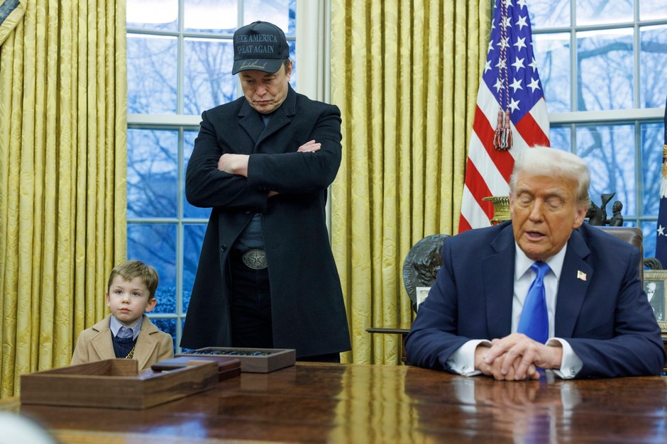 Elon Musk i Donald Trump w Białym Domu (11 lutego 2025 r.)