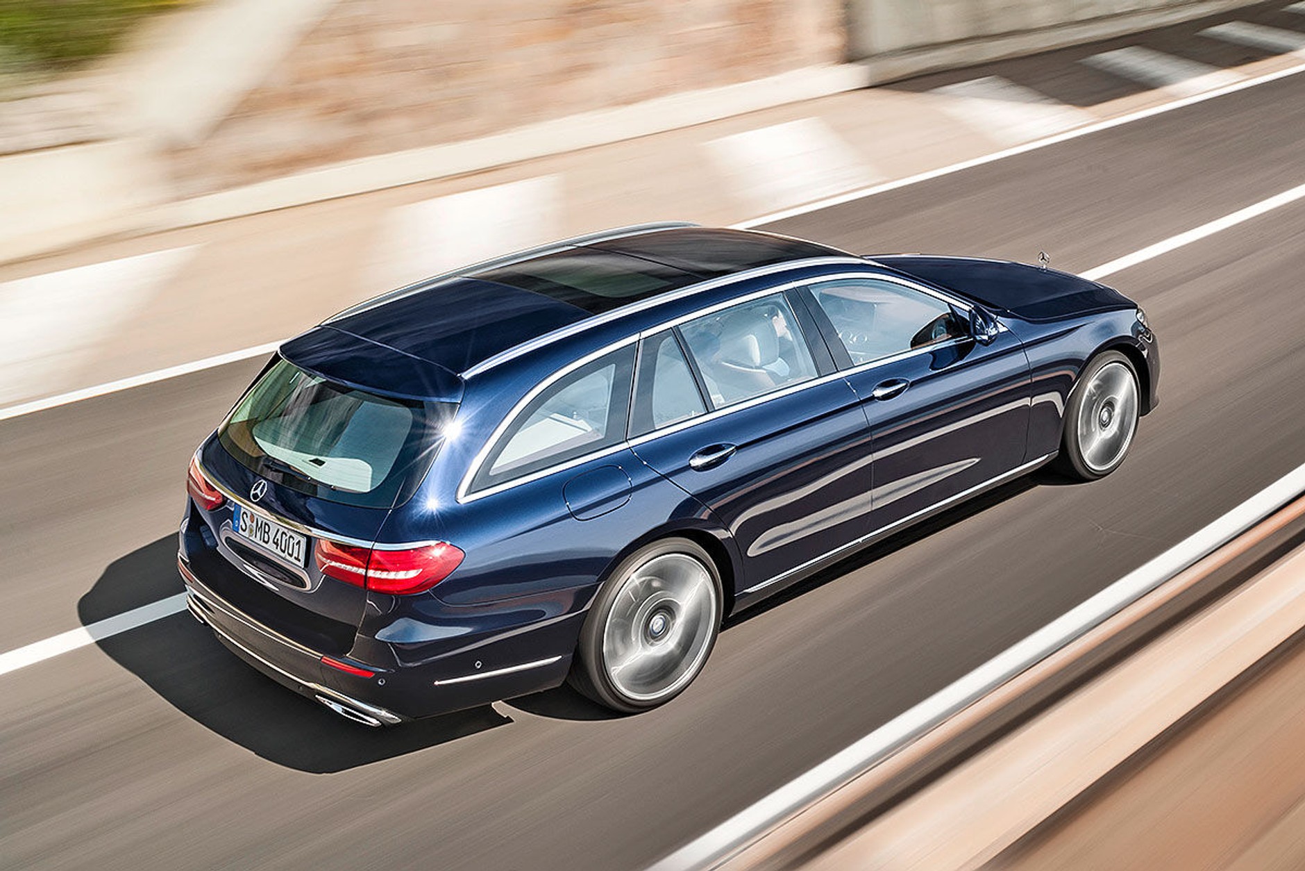 Nowy Mercedes klasy E Kombi - więcej elegancji, mniej przestrzeni