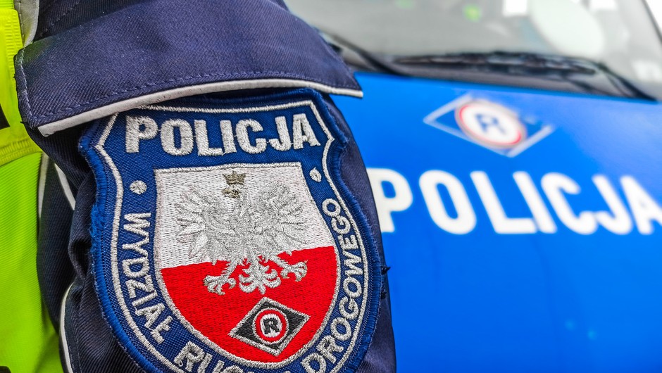 15-latek zatrzymany za kierowanie samochodem, 19-letni brat poszukiwany