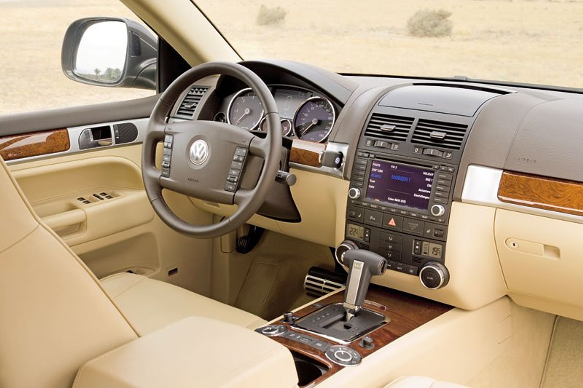 Zmodyfikowany VW Touareg – premiera w Paryżu