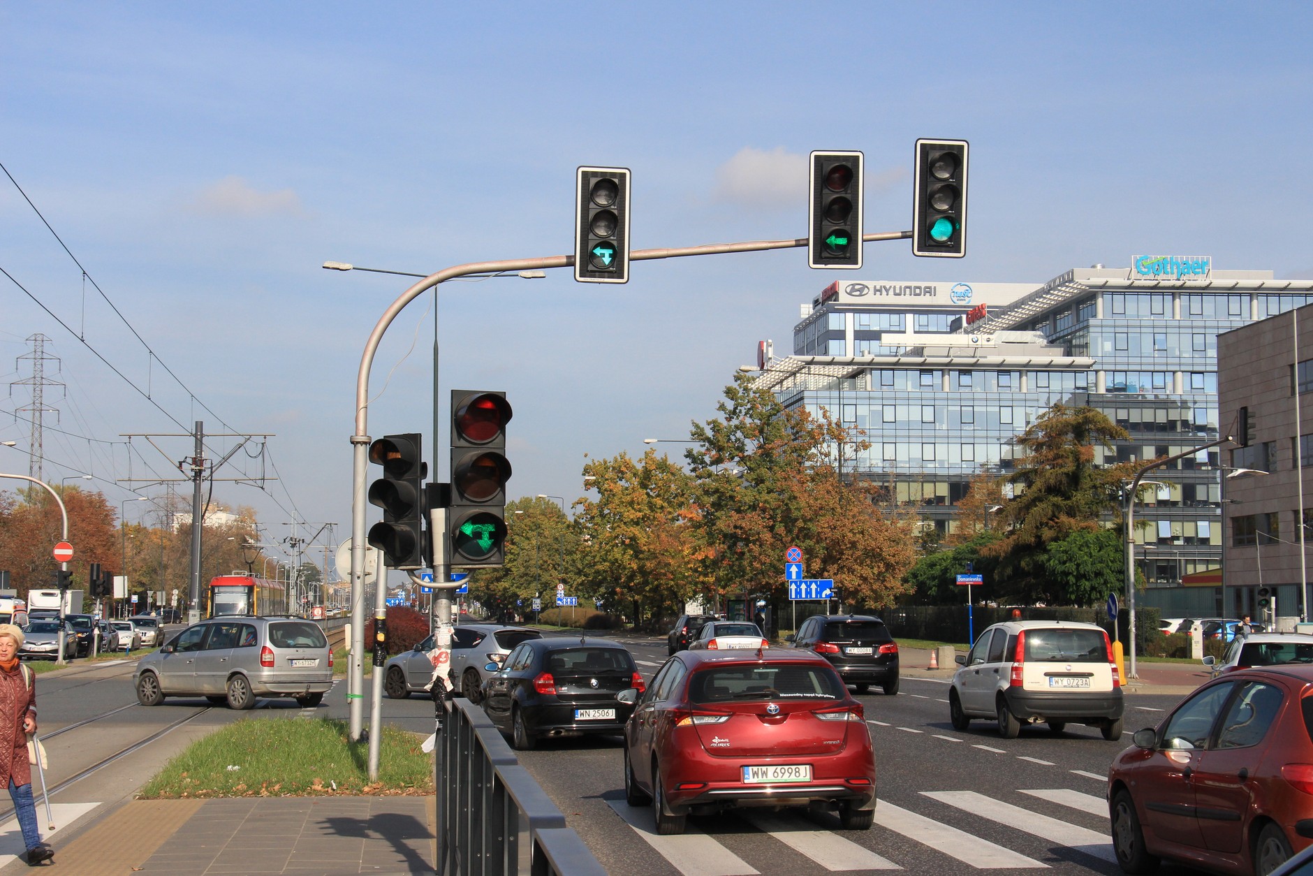 Zawracanie na zielonej strzałce w lewo