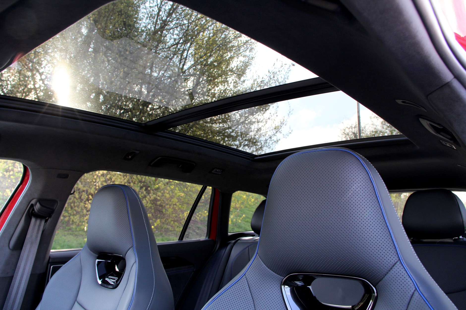 Volkswagen Passat 2.0 TDI R-Line Plus