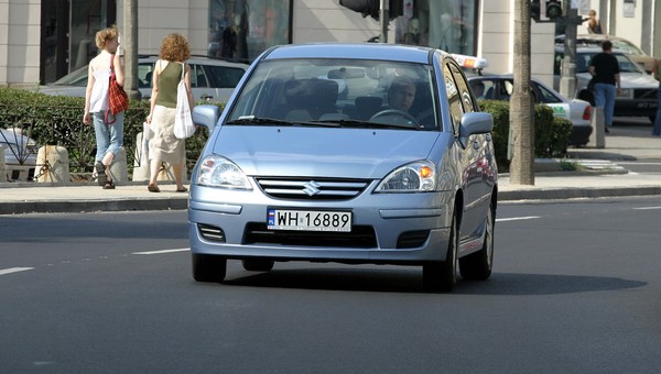 Suzuki Liana