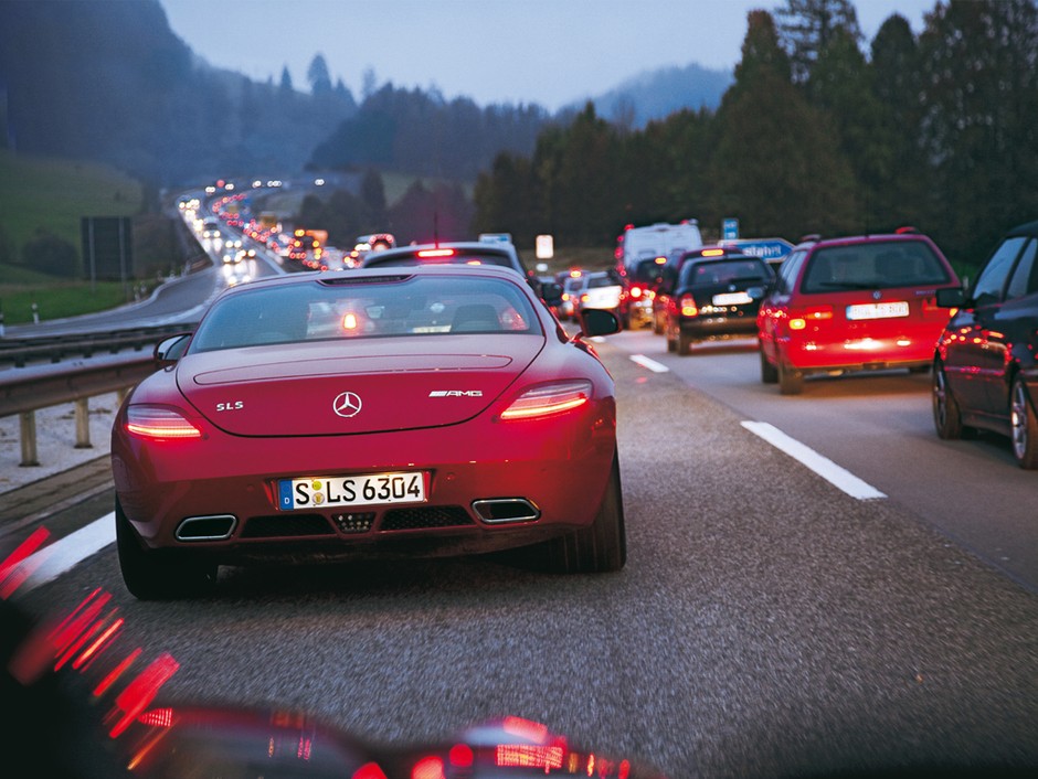 Mercedes SLS AMG - Autem marzeń do pracy