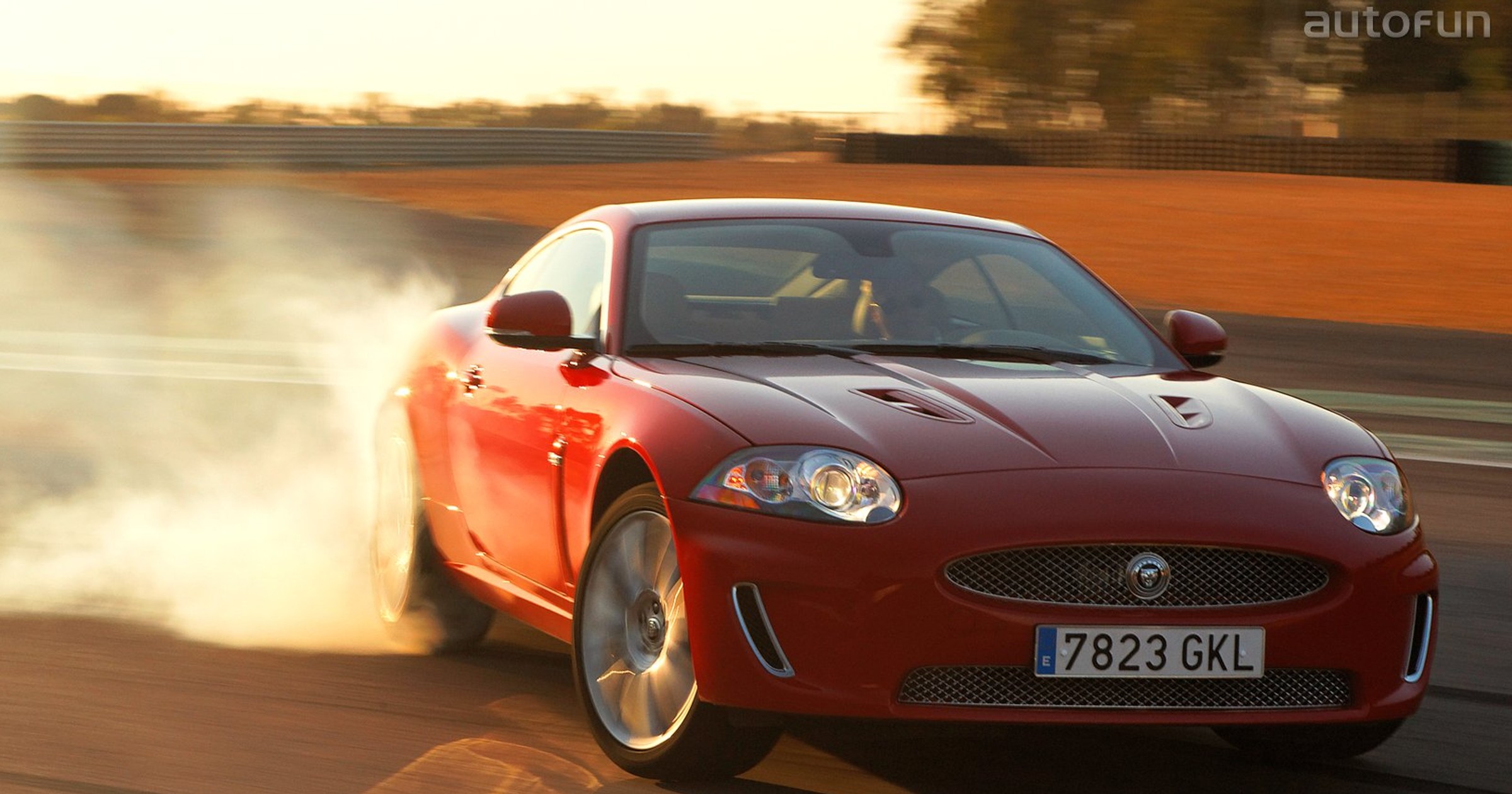 Jaguar XKR