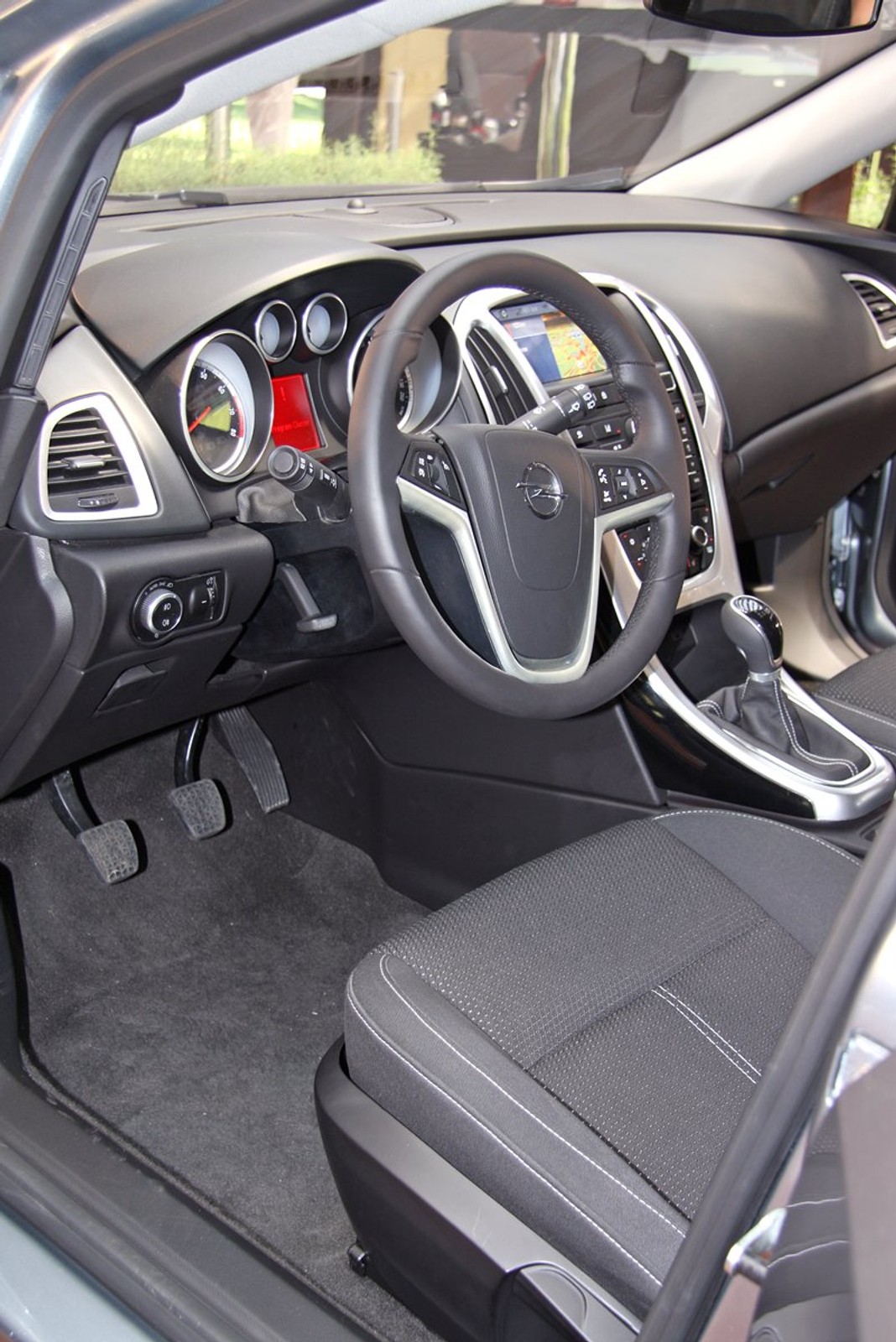 Opel: produkcja nowej Astry w Gliwicach rozpoczęta