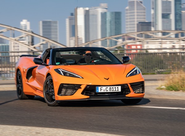 Chevrolet Corvette C8 Cabrio - szybkie otwarcie