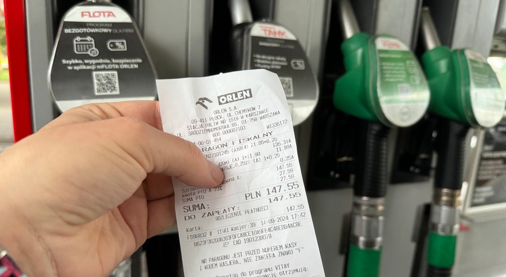 Tankowanie samochodu