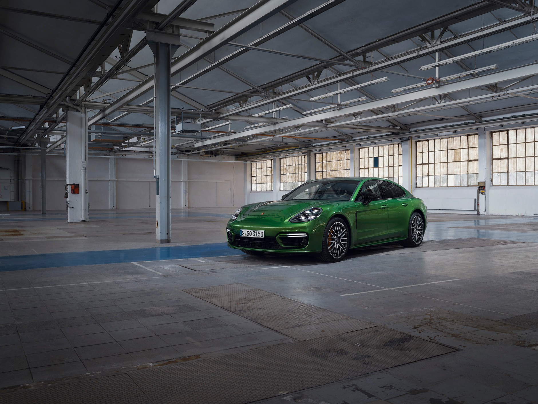 Porsche wprowadza nowe warianty Panamery