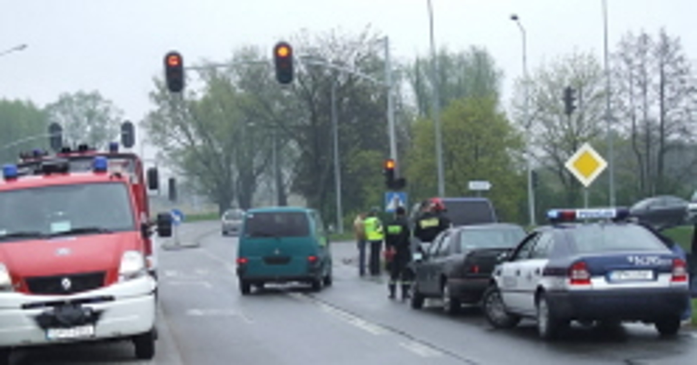 Nietrzeźwa potrąciła policjantów