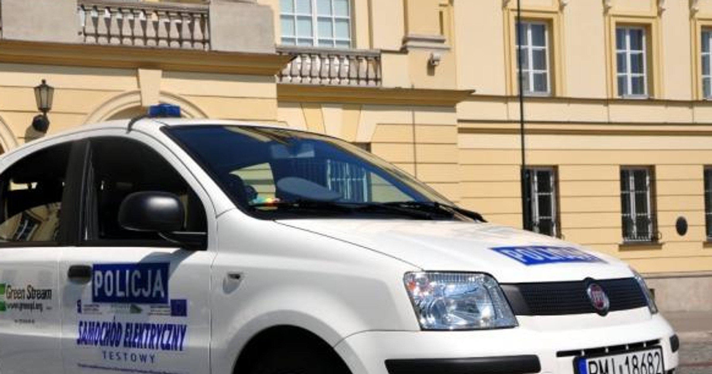 Elektryczny radiowóz już jeździ