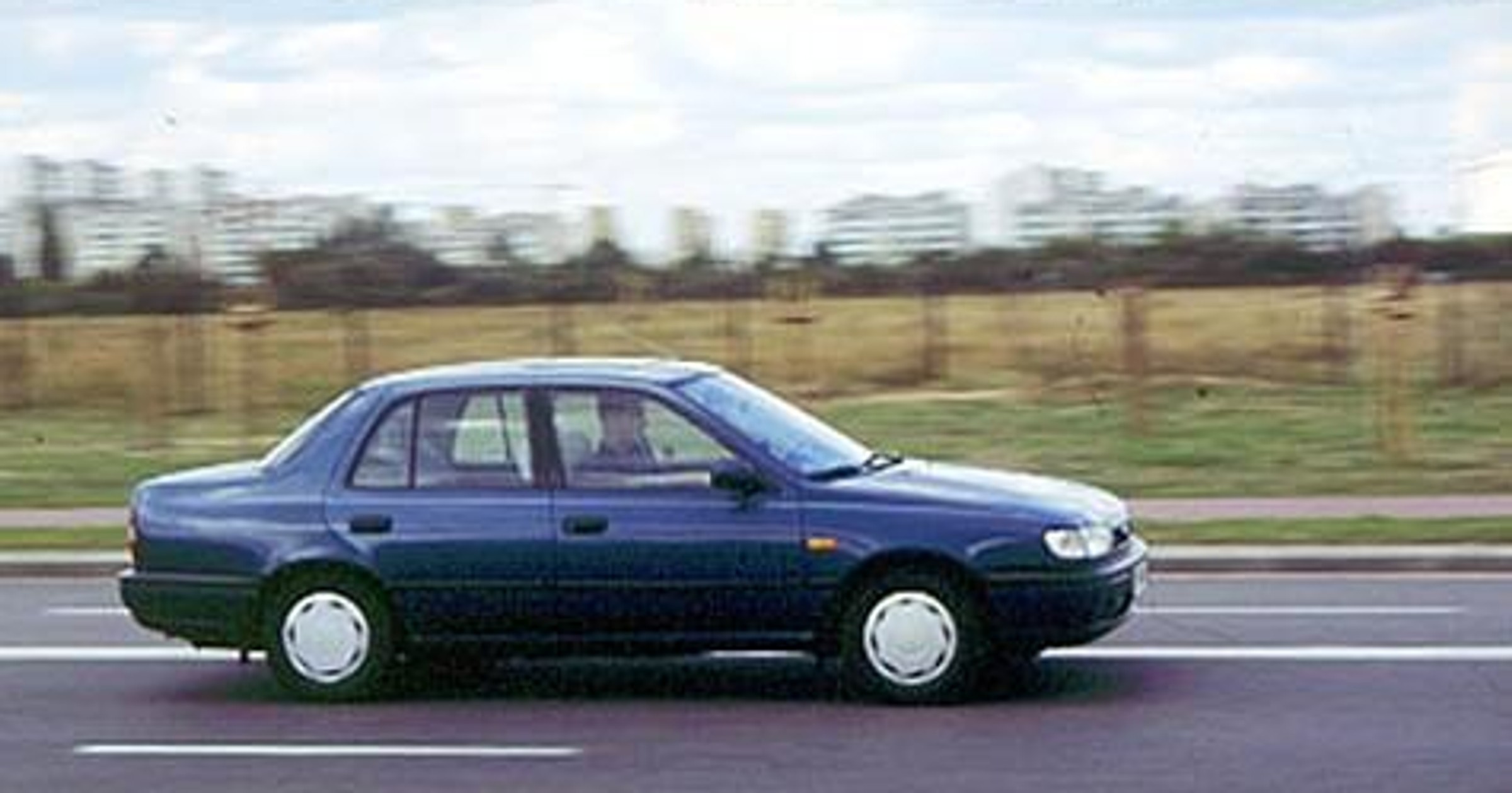 Nissan Sunny 2.0 D - Pracownik za pół darmo