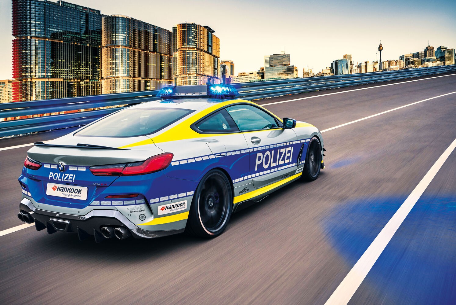 Policyjne BMW M850i AC Schnitzer