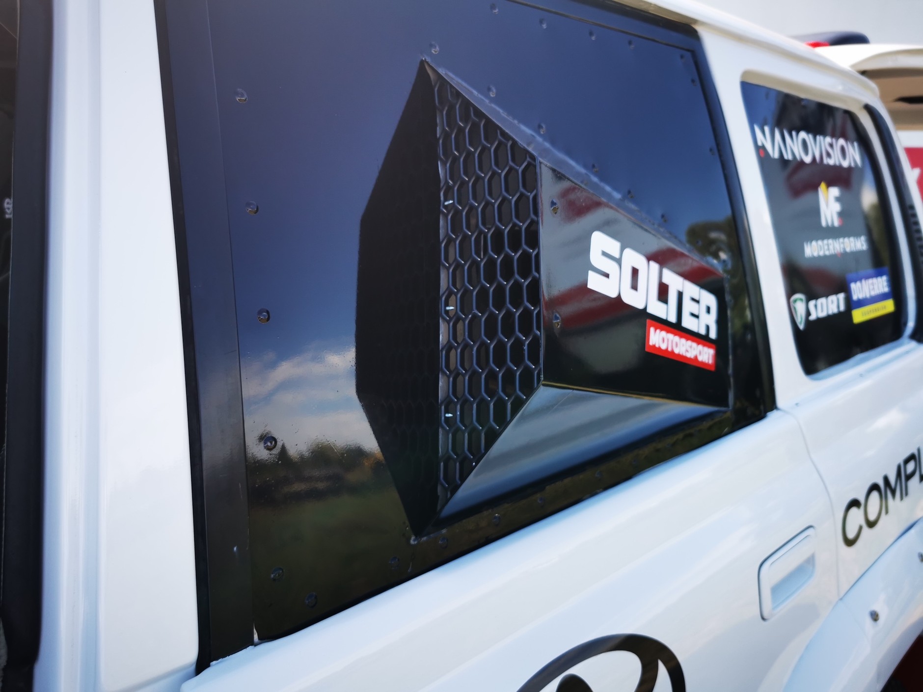 Toyota Land Cruiser HDJ80 w wersji przystosowanej do rajdów ekstremalnych