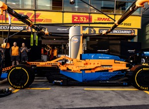 McLaren i Lego zbudowały bolid F1 naturalnej wielkości