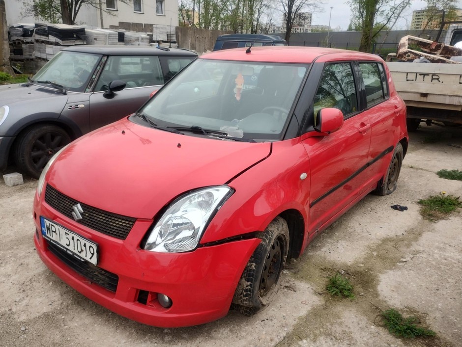 Porzucone samochody oferowane na sprzedaż przez ZDM Warszawa