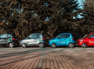 Chińskie mikrosamochody elektryczne do wynajęcia w Warszawie