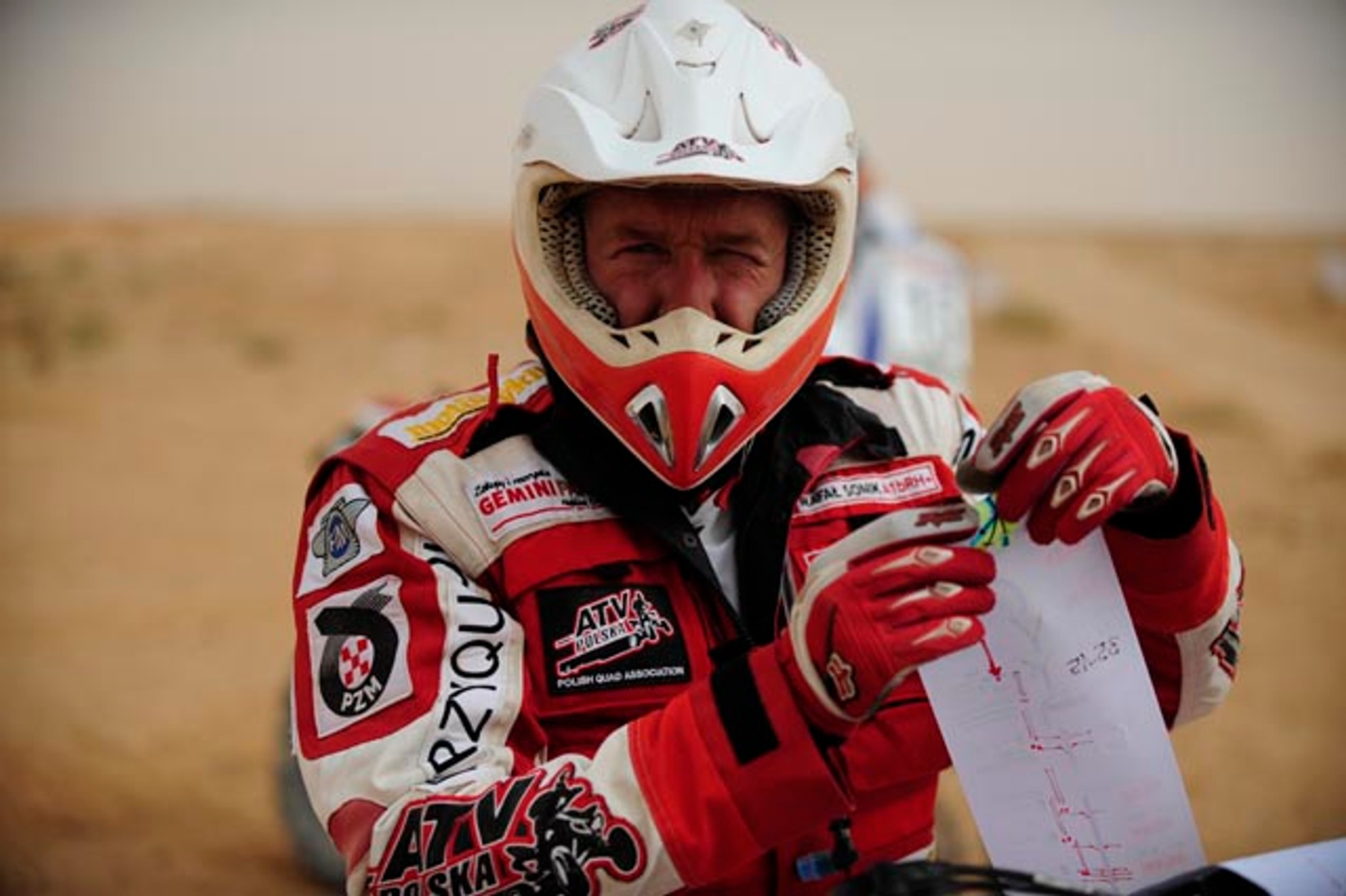 Rajd Tunezji 2010: Rafał Sonik umacnia pozycję lidera (3. etap)