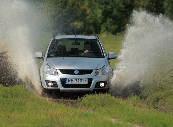 Test Suzuki SX4: przygotuj się na śnieżną zimę