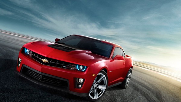 Chevrolet Camaro ZL1 zjada Mustanga na śniadanie