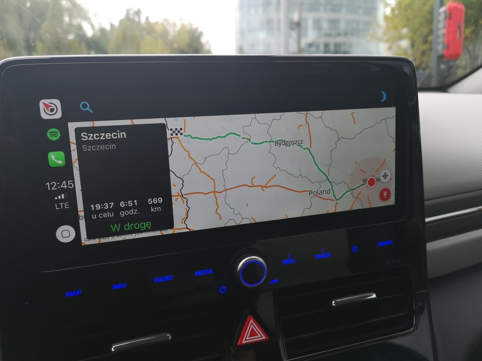 Yanosik w CarPlay