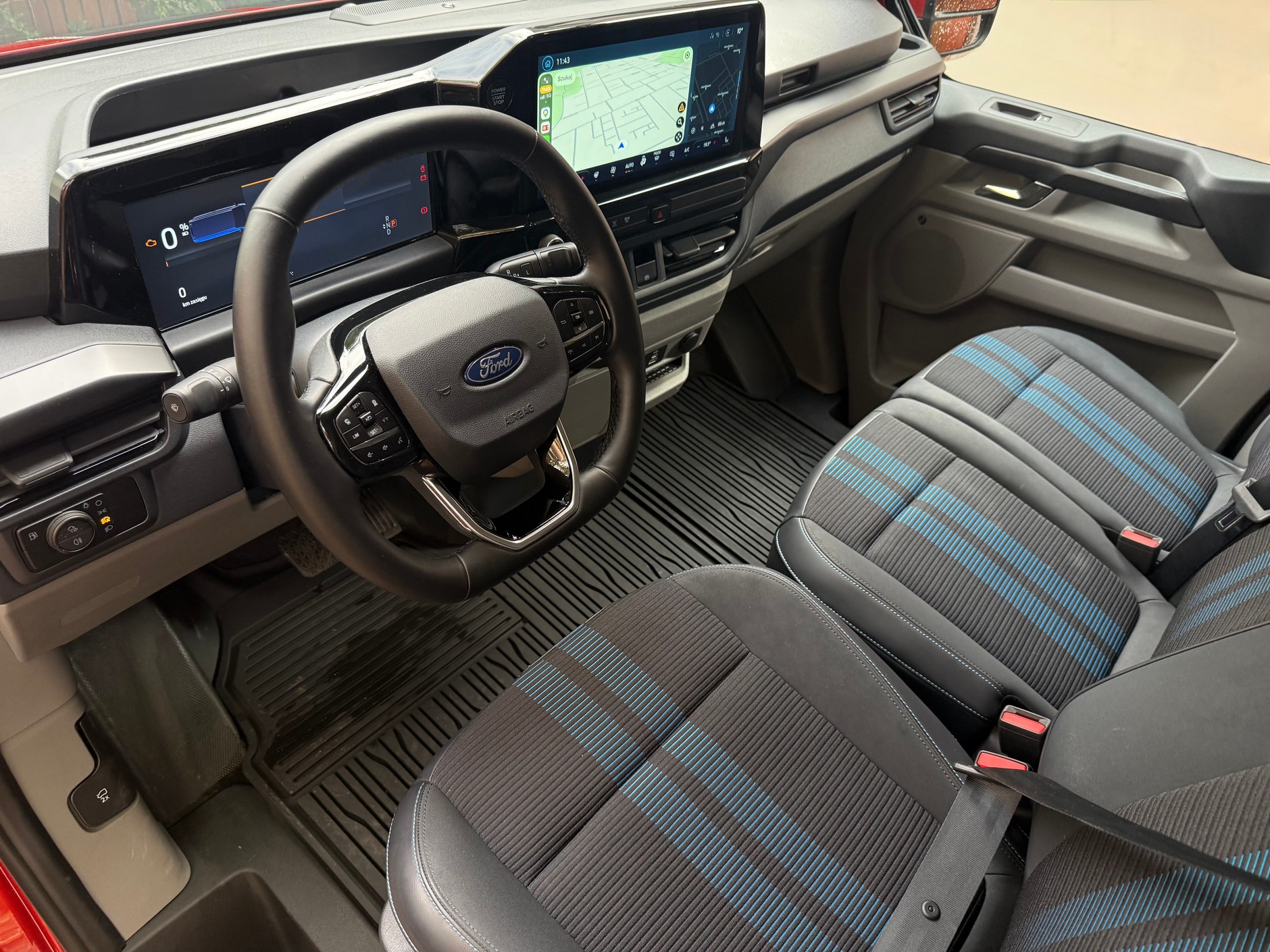 Ford Transit Custom plug-in