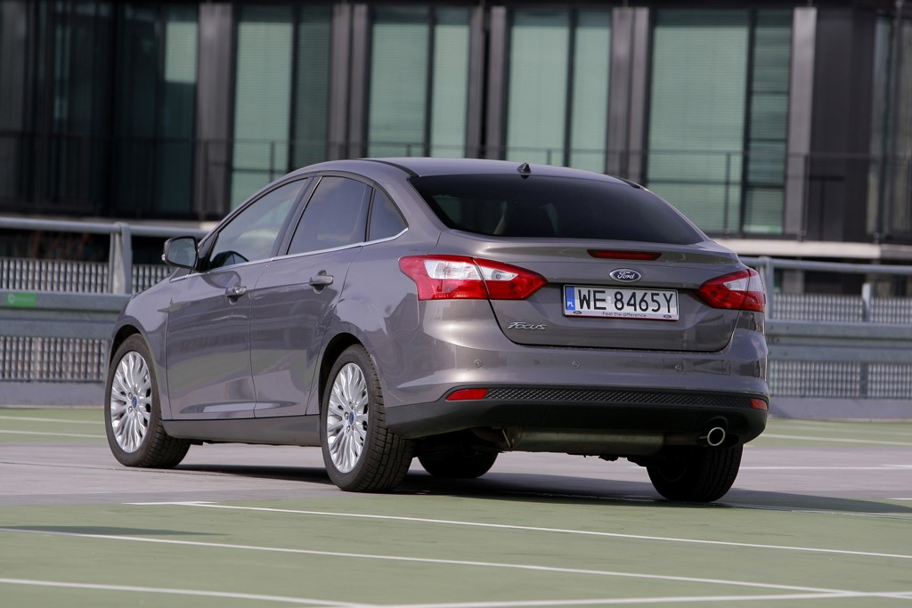 Ford Focus kontra Mazda 3 i Volkswagen Jetta: limuzyny małego formatu