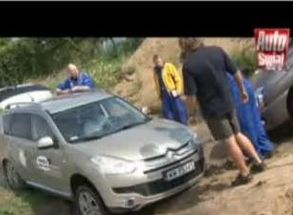 Suzuki Grand Vitara zmiażdżył konkurentów - Zobacz jak na specjalnym torze testujemy SUV-y