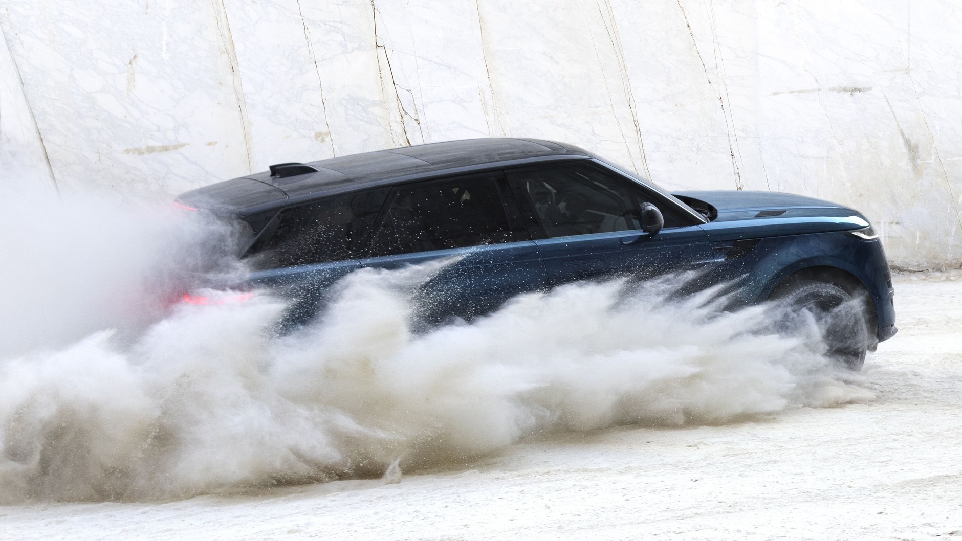 Range Rover Sport Electric 2026